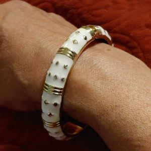 Vintage gold tone bracelet